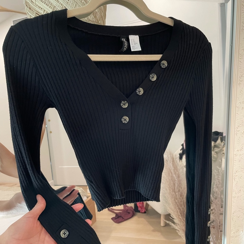 H&M cropped button sweater